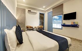 Hotel Elite 29 Golf Course Road